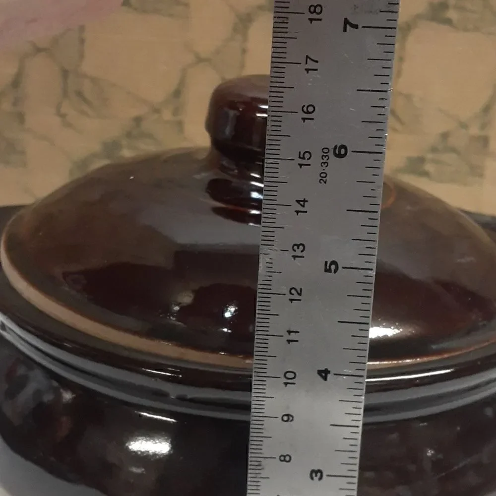 Vintage Monmouth Pottery Bowl Maple Leaf Dip Glaze Stoneware with LID‎